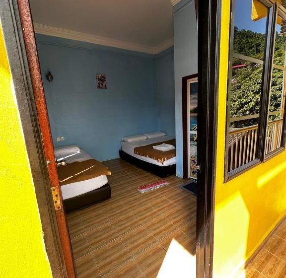 فندق صغير Perhentian Village Inn