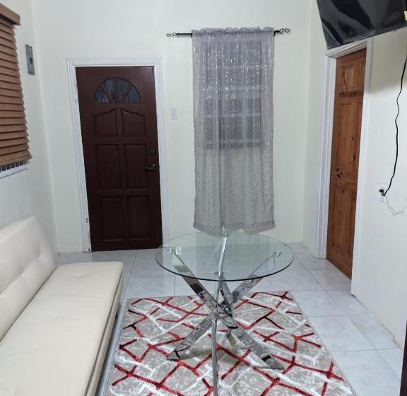 تختخواب و صبحانه 43 Dougville Melanie Ecd