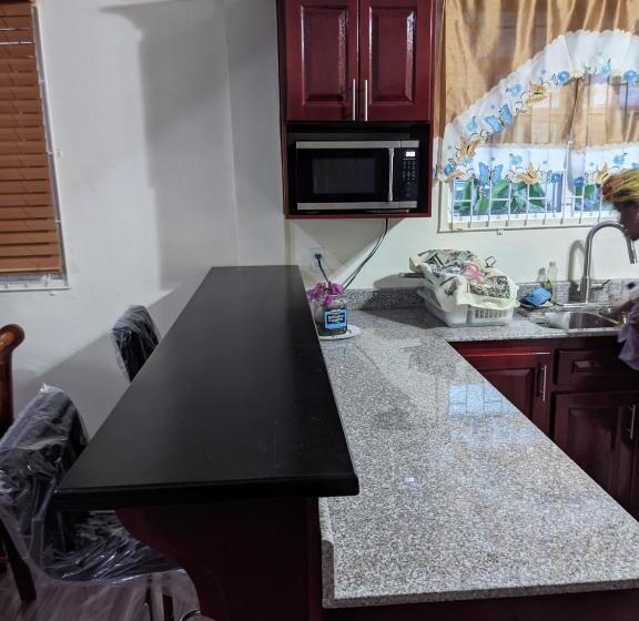 تختخواب و صبحانه 43 Dougville Melanie Ecd