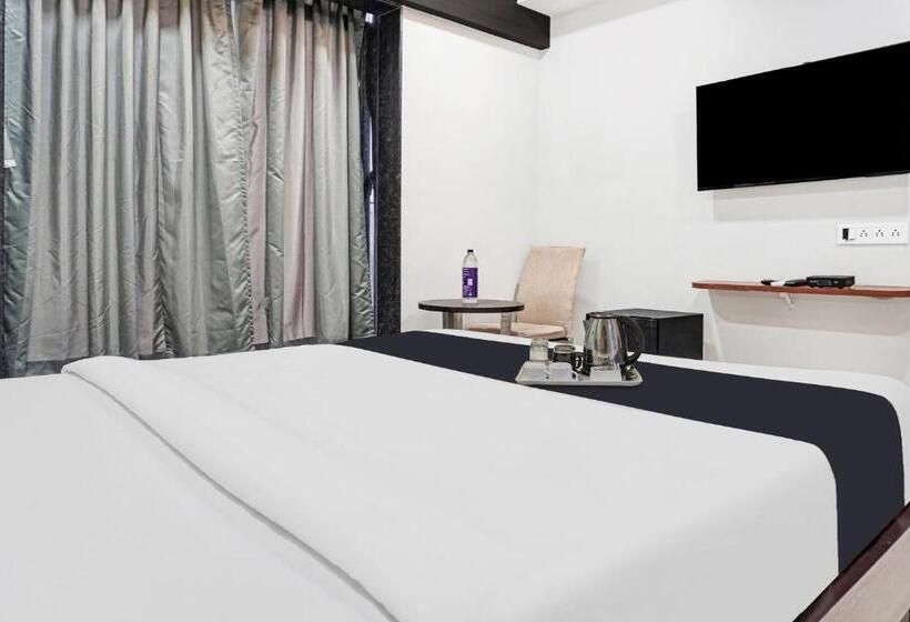 هتل Oasis Grand