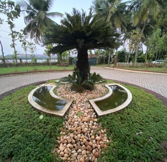 Отель River View Mangalore