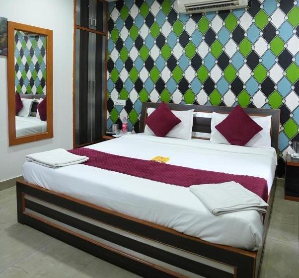 هتل Rk Residency