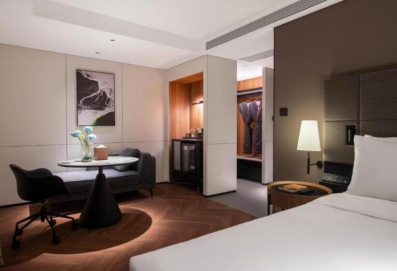 Intercity Hotel Yantai Binhai Square