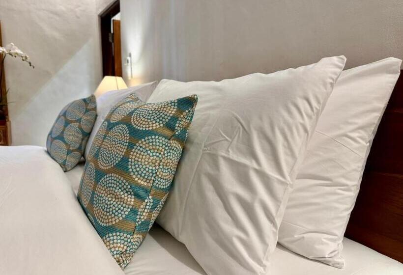 펜션 Pranawa Guest House