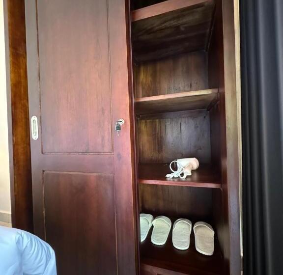 펜션 Pranawa Guest House