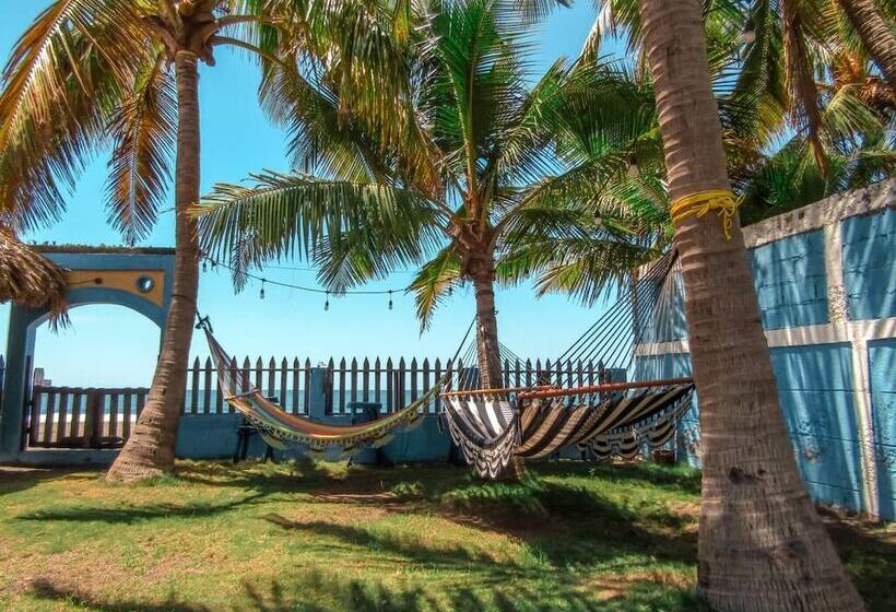 پانسیون Room In Guest Room   Cabana For 5 People And Pool