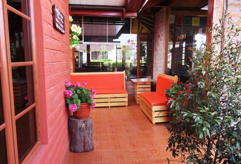 تختخواب و صبحانه Casa Del Montañero