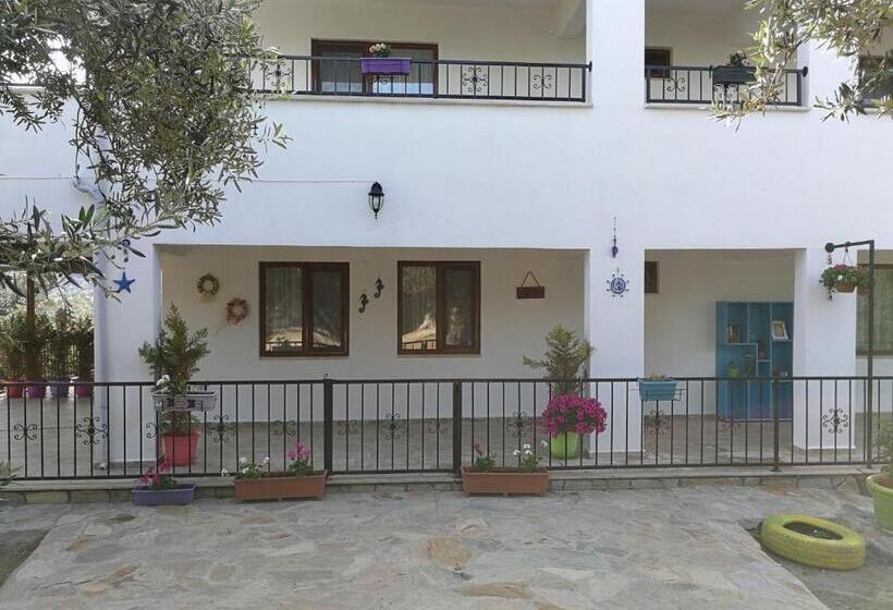 تختخواب و صبحانه Kaymak Tepesi Tatil Evi