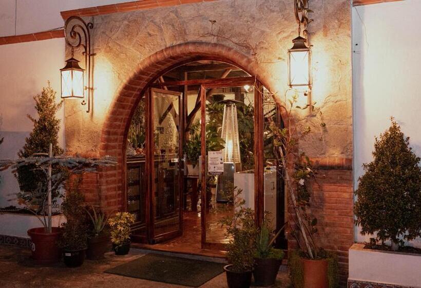 تختخواب و صبحانه La Farola