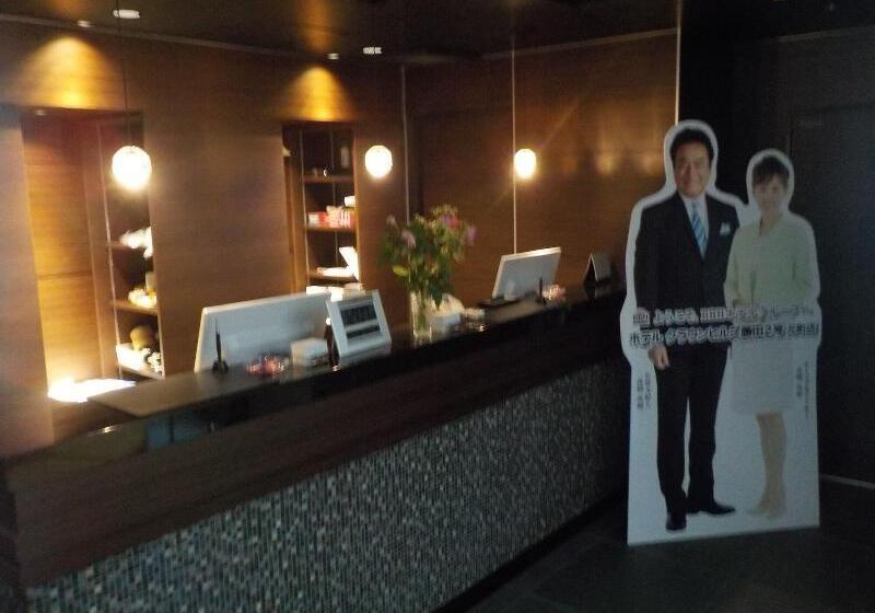 酒店 Crown Hills Katsuta Nigo Motomachiten