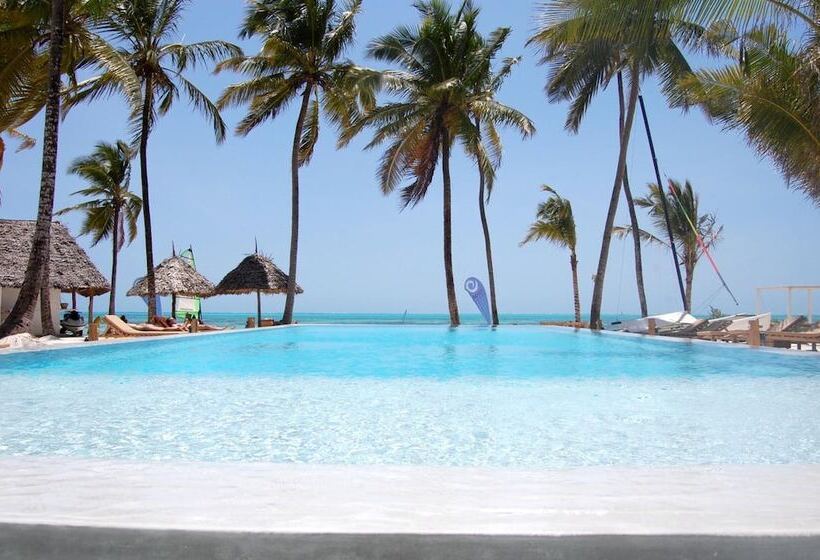 ホテル The Loop Beach Resort