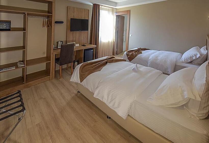 Otel Vona