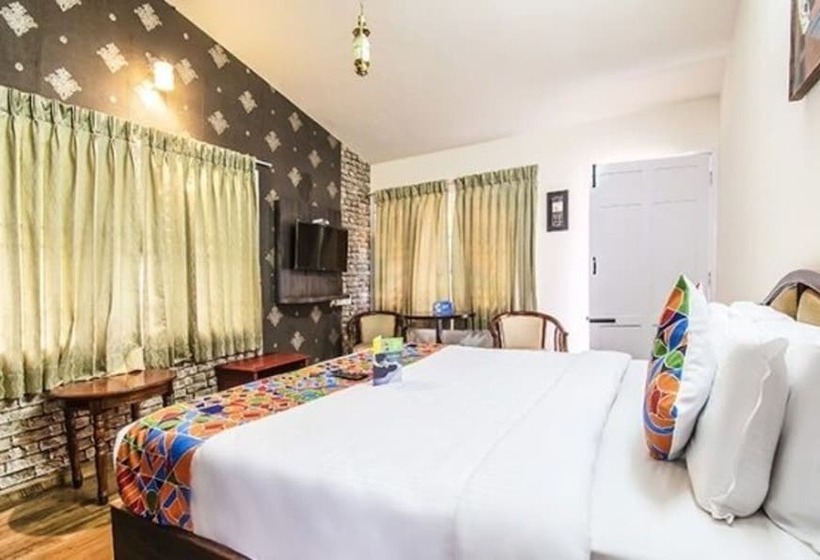 אתר נופש Fabescape St Clouds   Government Botanical Garden   500m