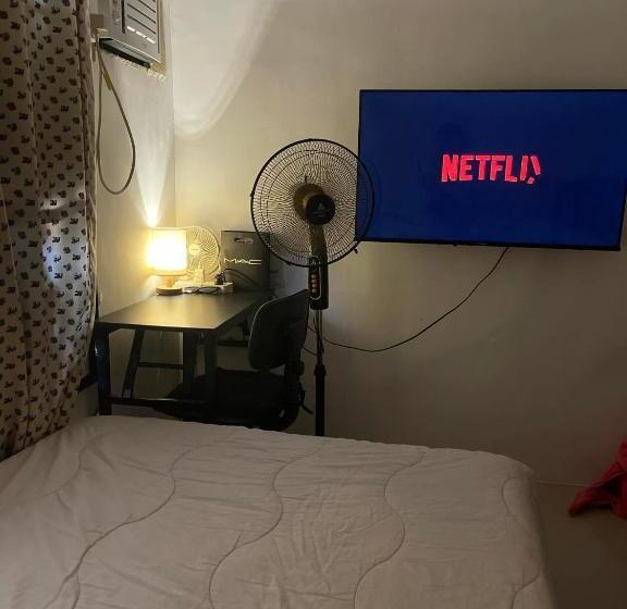 ユースホステル Cozy 2 Bedroom Family House Near Clark & Angeles City