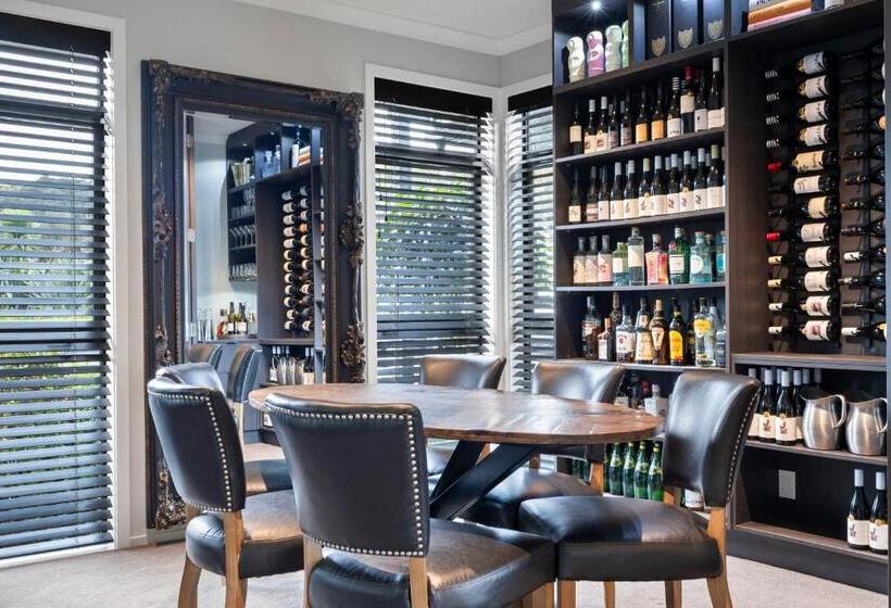 مبيت وإفطار Kaitahi   Luxury Lodge