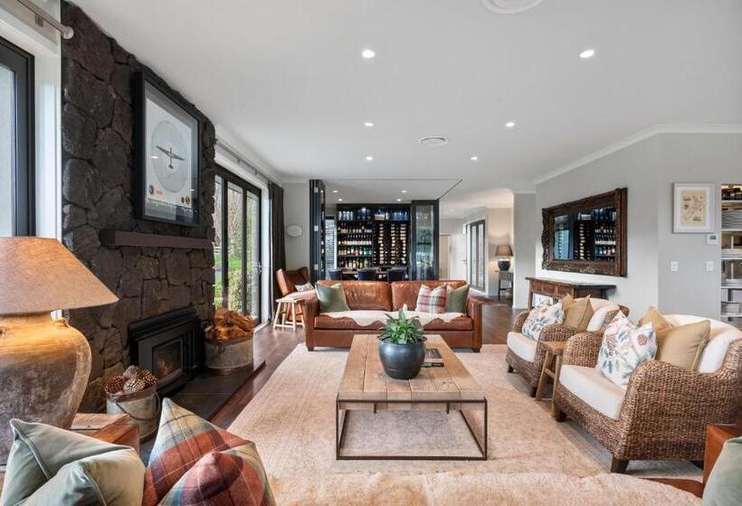 مبيت وإفطار Kaitahi   Luxury Lodge