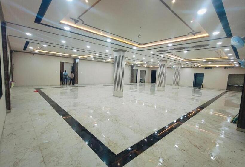 בית מלון כפרי Ahilya Resort