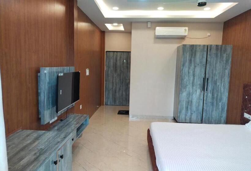 בית מלון כפרי Ahilya Resort