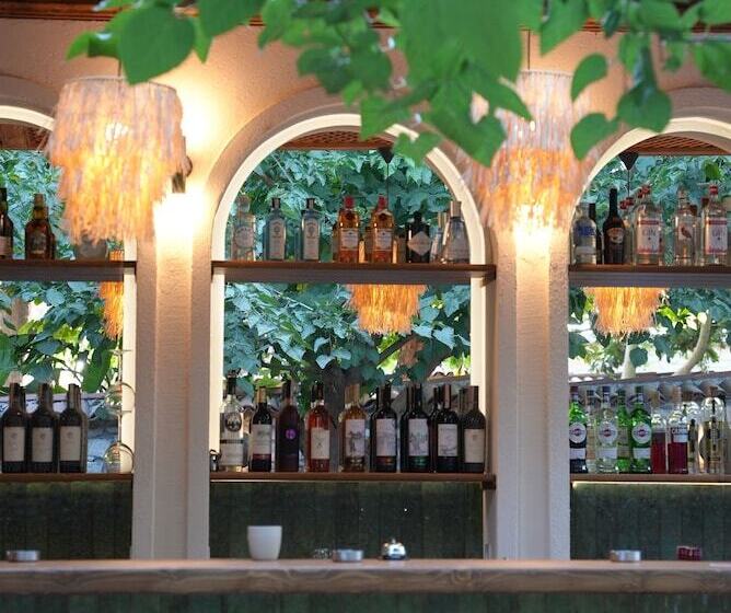 هتل Pietra Social House