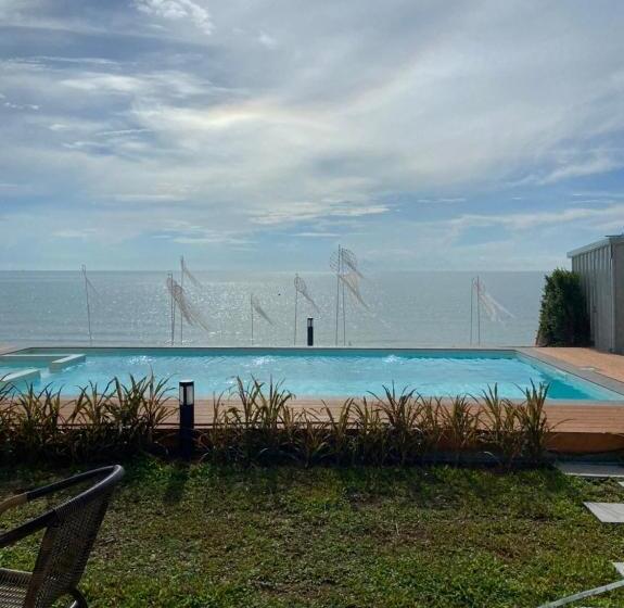 酒店 เดอะซีน คาบาน่า บีช รีสอร์ท ขนอม The Scene Cabana Beach Resort Khanom