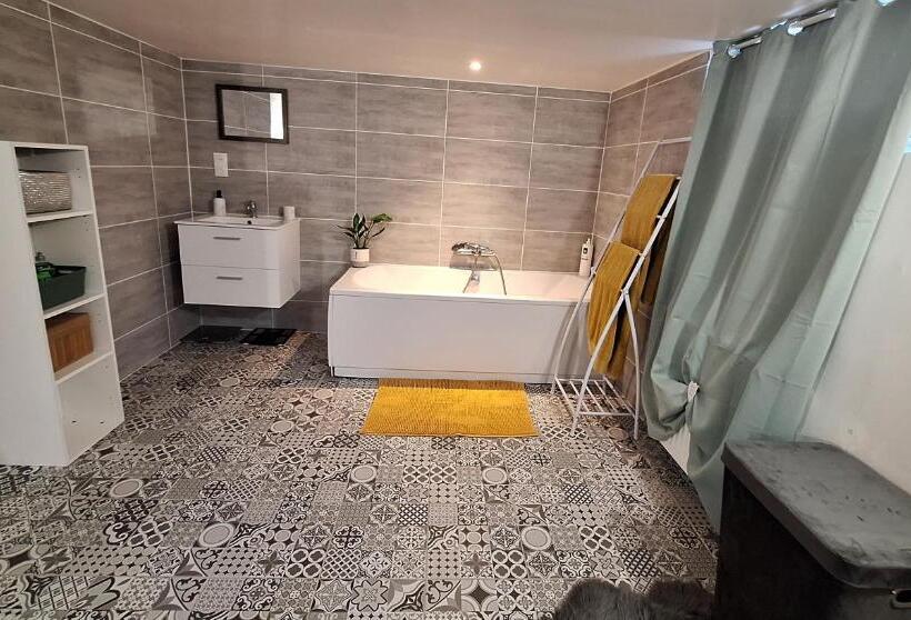 پانسیون Agréable Suite Parentale