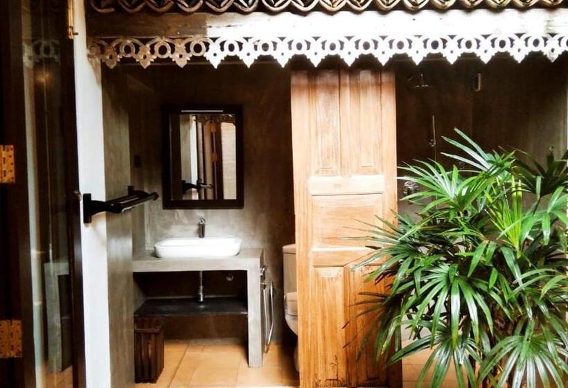 Пансион Eden Home Stay