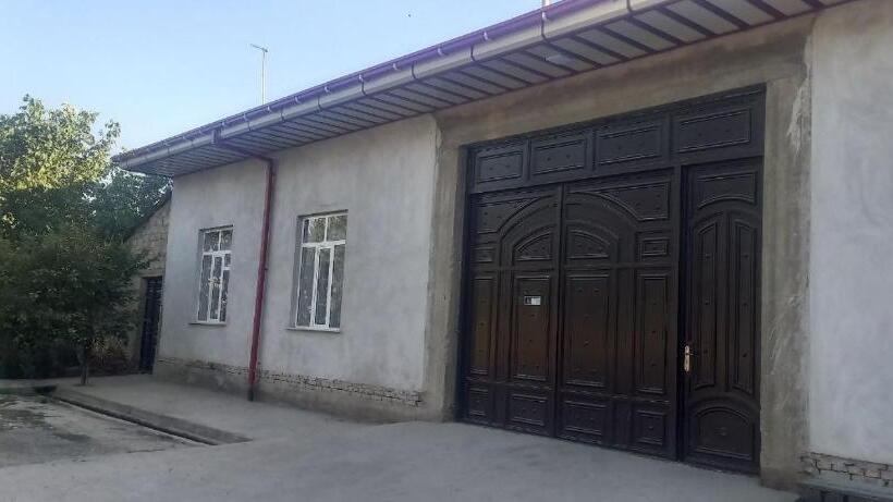 פנסיון Grand House Hostel