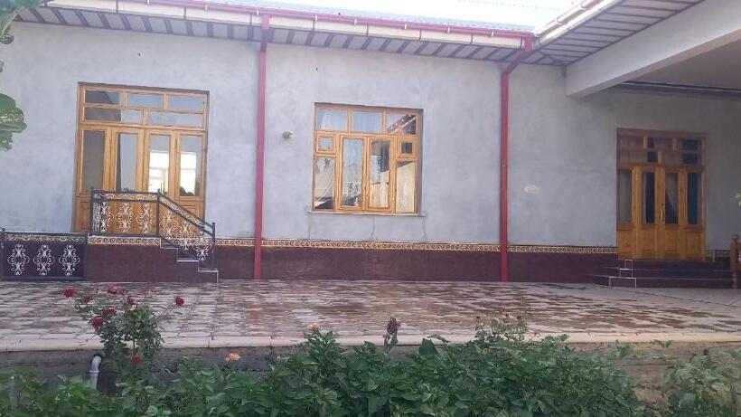 פנסיון Grand House Hostel