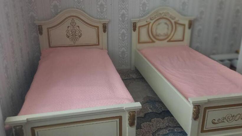 פנסיון Grand House Hostel