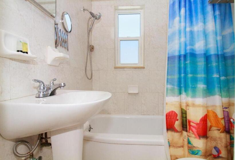 Tropic Terrace Suite #45   Beachfront Resort