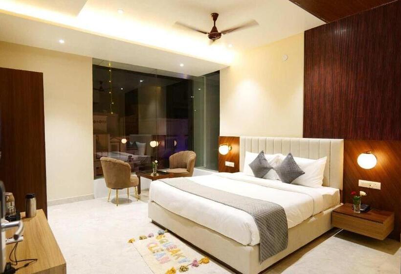 Hotel Srijan Grand
