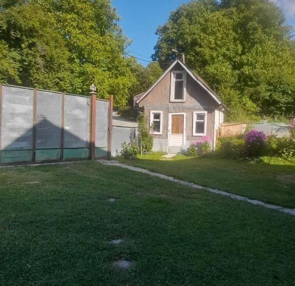 پانسیون Guesthouse Kavkasioni