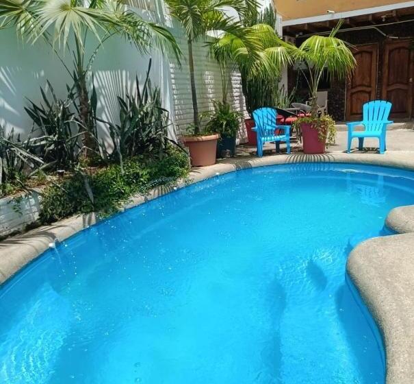 هاستل Piedra Del Mar