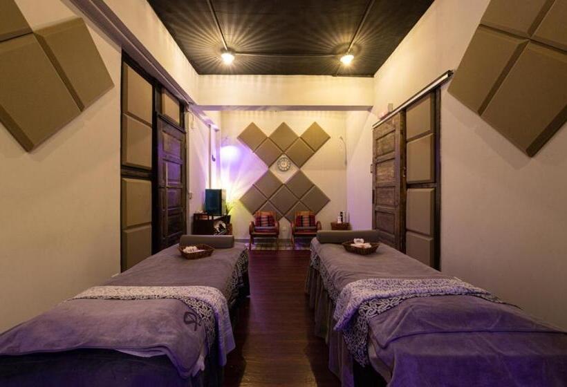 فندق صغير Spa Shalom Suites