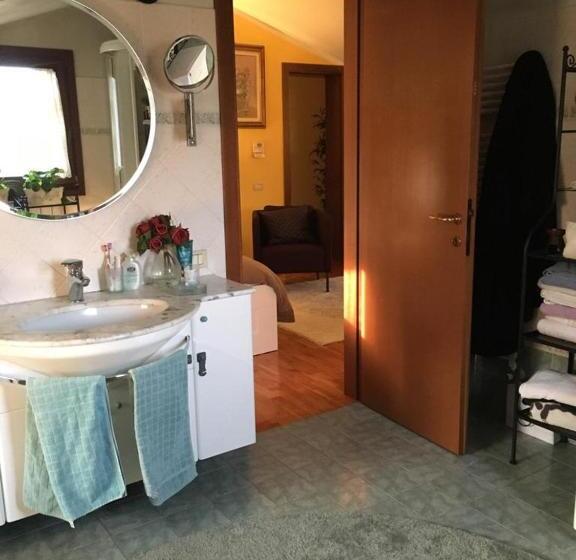 مبيت وإفطار B And B Serenella Country House