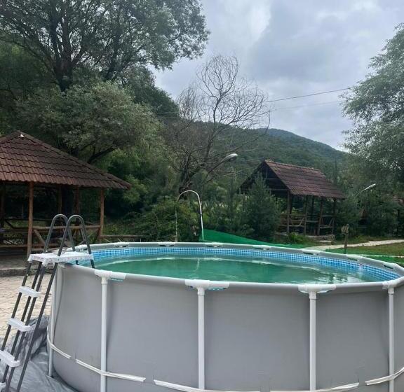 تختخواب و صبحانه Belveder Eco Resort