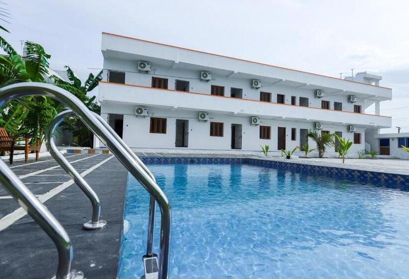 리조트 La Piscine Farm House