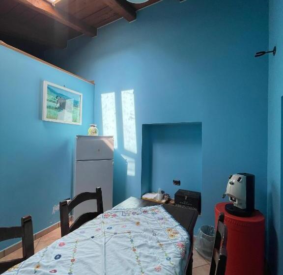 مبيت وإفطار Suite Trivolischi