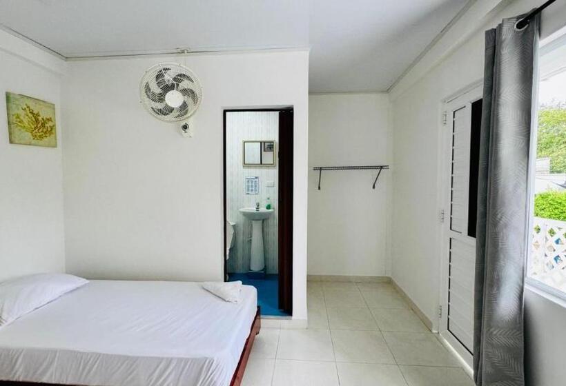 Капсульный Oтель Keylee S Lodging