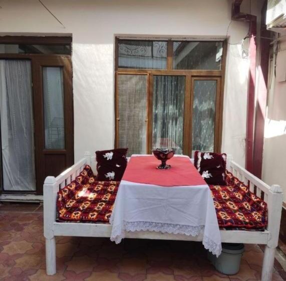 بنسيون Amirjon