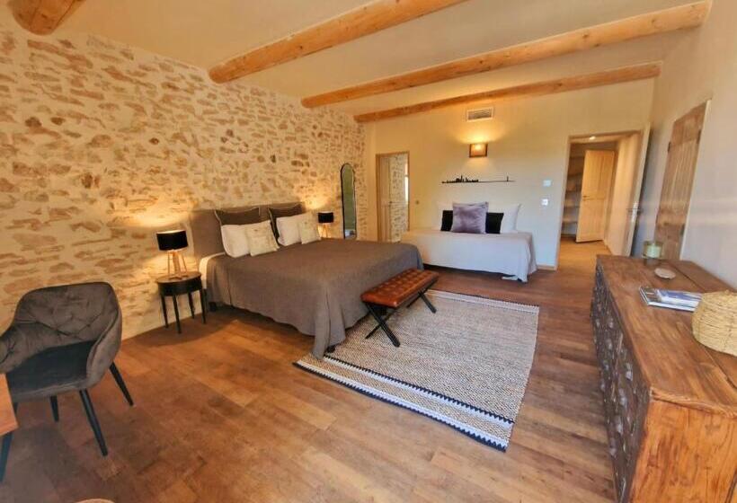 פנסיון Bastide Des 7 Sœurs
