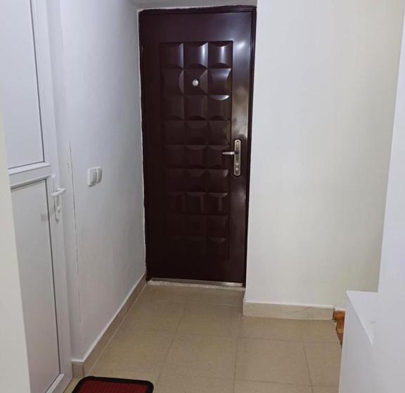 پانسیون Kutaisi Apartment