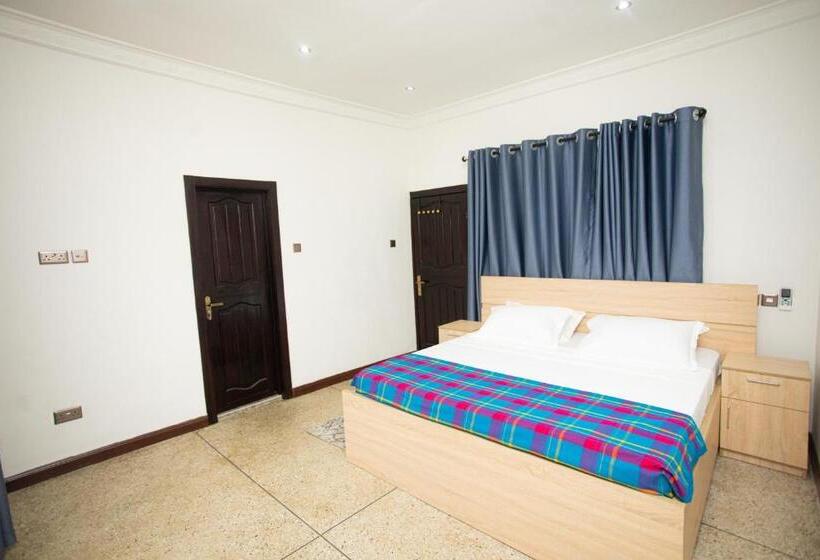 بنسيون Lc Lodge & Event Centre