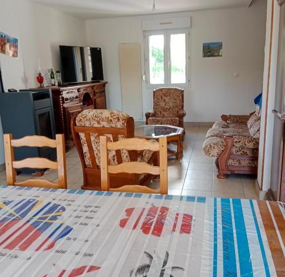 مبيت وإفطار Chambres De Charme En Normandie