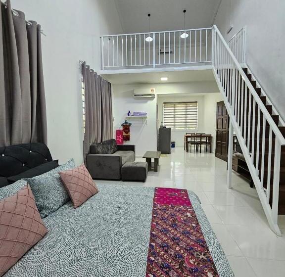 Canal River Riverfront Homestay Jalan Pengkalan Chepa Kota Bharu