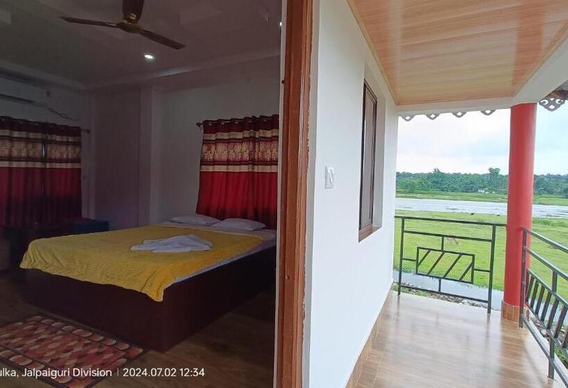 בית מלון כפרי Gangotri Resort