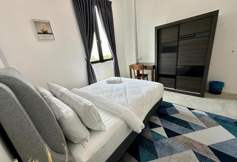 بنسيون Ferringhi Inn 51