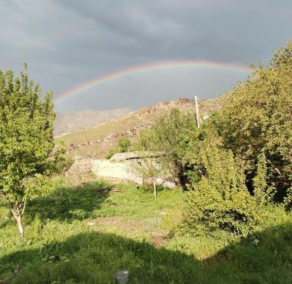 פנסיון Nosir Guesthouse