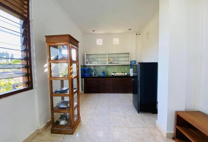 펜션 Sang Ayu 2 1br At 3br Villa