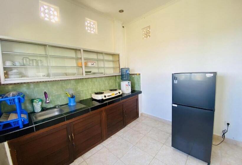펜션 Sang Ayu 2 1br At 3br Villa